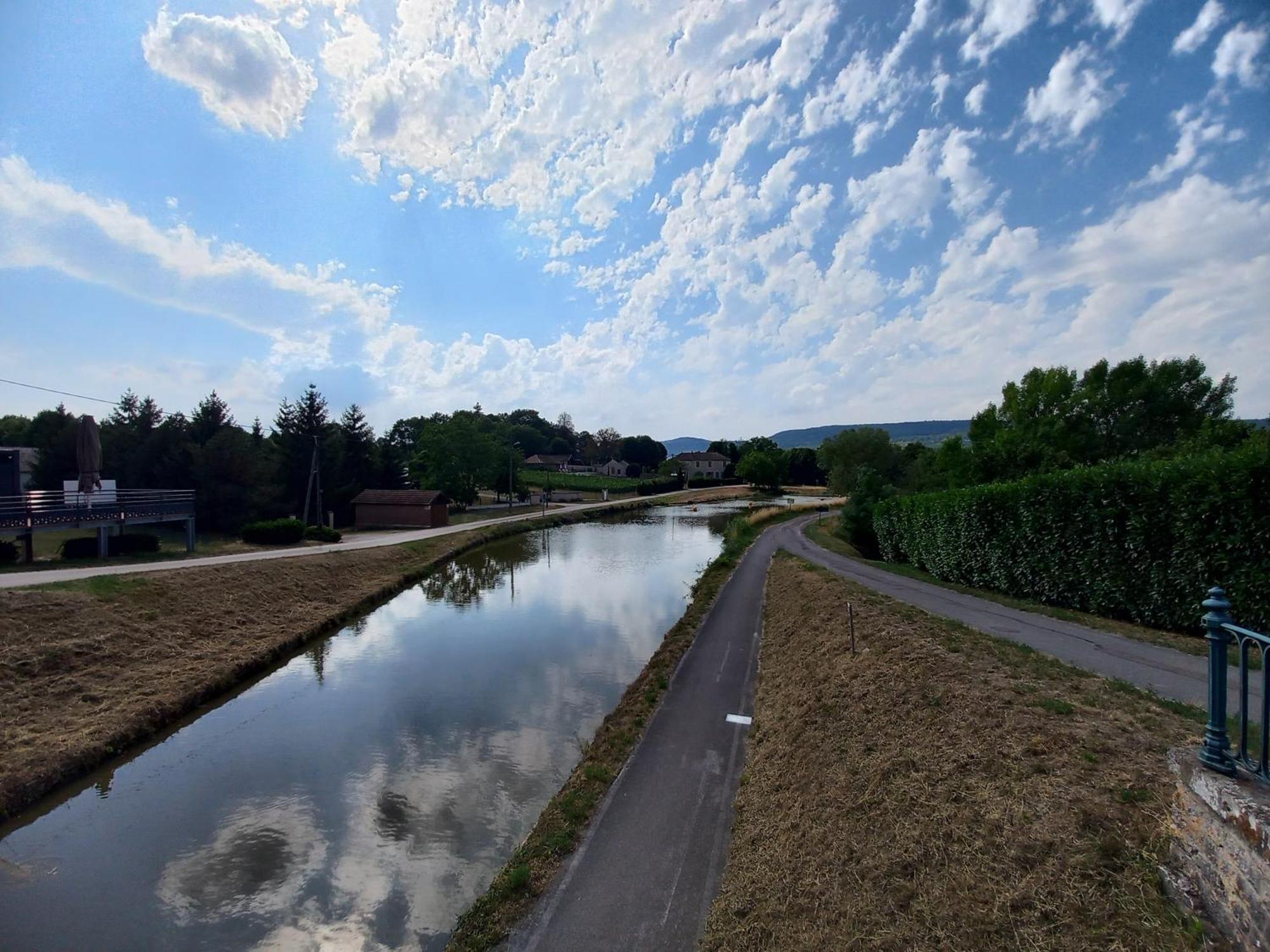 Aupres Du Lavoir Remigny Kültér fotó